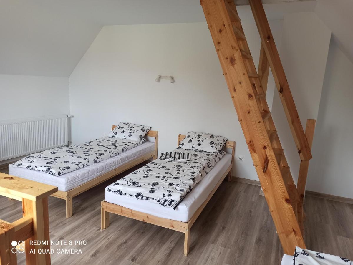 Apartameny Wiktoria I Nikola W Karwiku Pisz Extérieur photo