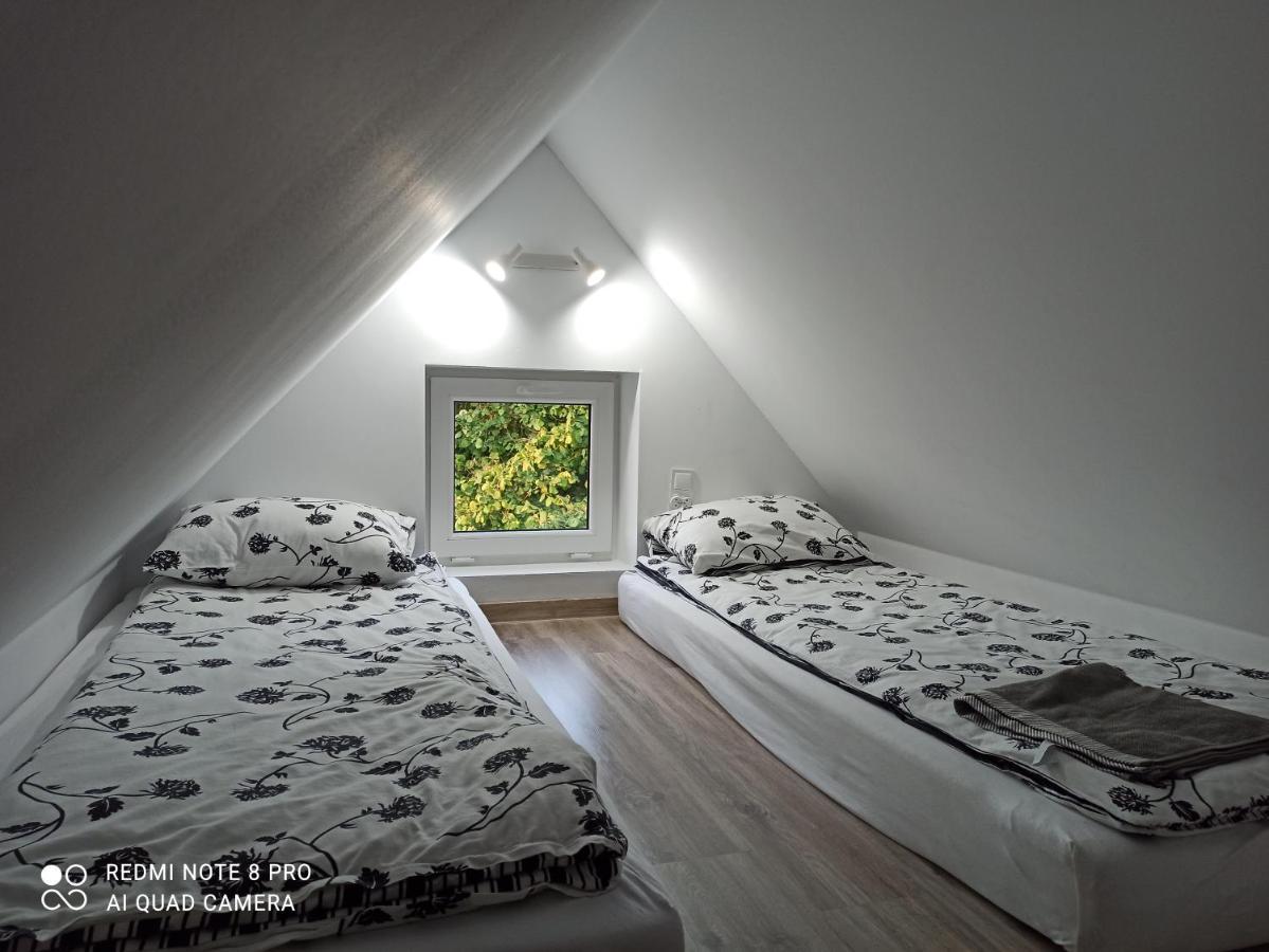 Apartameny Wiktoria I Nikola W Karwiku Pisz Extérieur photo